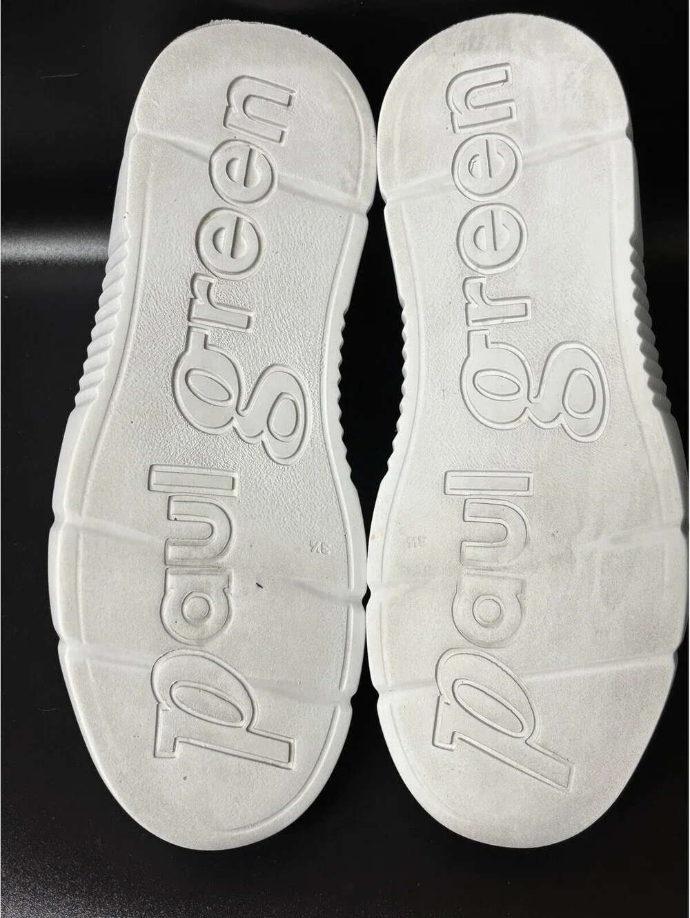 Paul Green Faye Sneaker in White Italian Leather and Gold Detailing Size 6 $378